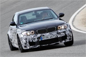 В сети появился официальный тизер новейшей BMW 1er серии M купе E81