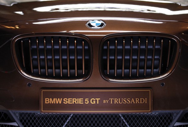 Шоколадный BMW F07 5er GT от Trussardi