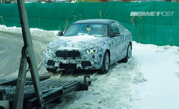 Шпионы поймали BMW 2er F22 Coupe в камуфляже